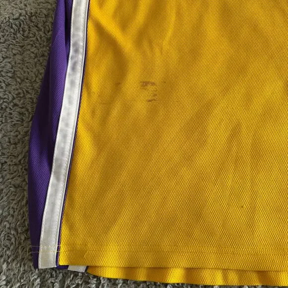 Vintage Authentic Kobe Bryant Nike 2002 NBA Los Angeles Lakers Jersey 52 Gold